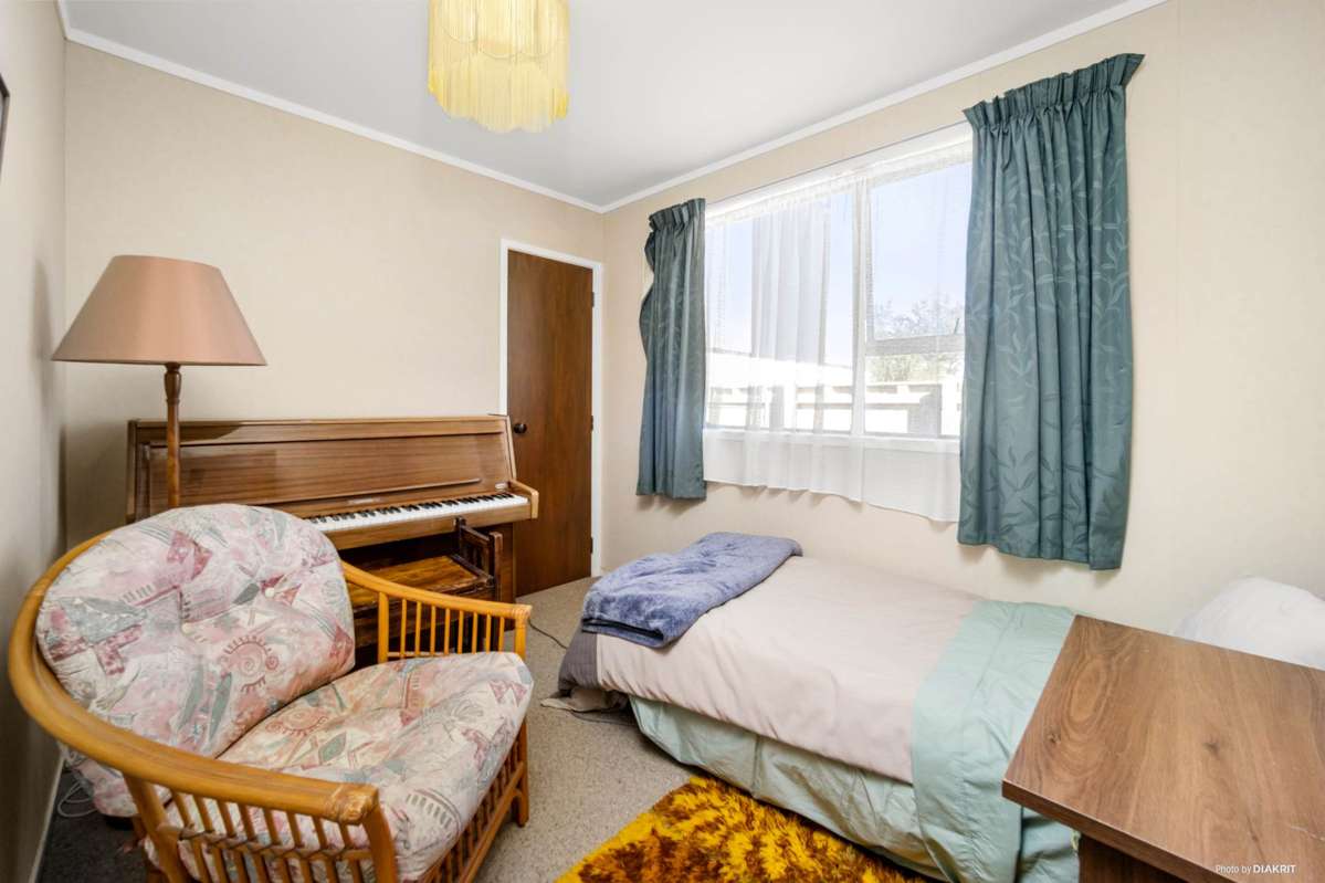 2/13 Northall Road_4