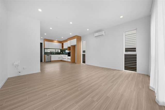 8 Longview Oak Lane Papakura_3