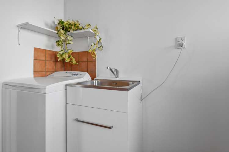 59 Flemington Avenue North New Brighton_13