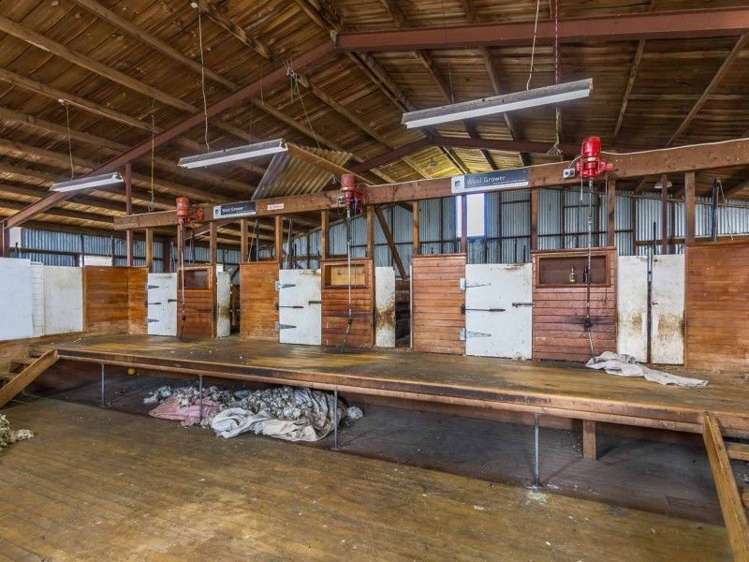 130 Mcleans Island Road Harewood_18