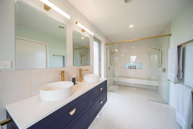 61 Orbell Crescent Te Anau_18