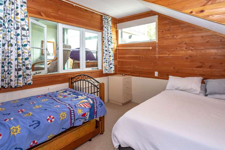 215 Beverley Terrace Whangamata_12