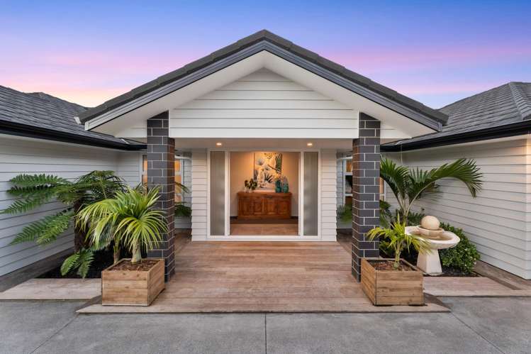 9 Livery Lane Taupaki_1