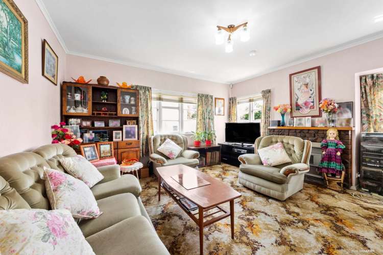 42 Fruitvale Road New Lynn_6