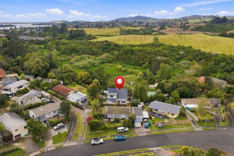 10 Lochinvar Place Hairini_38