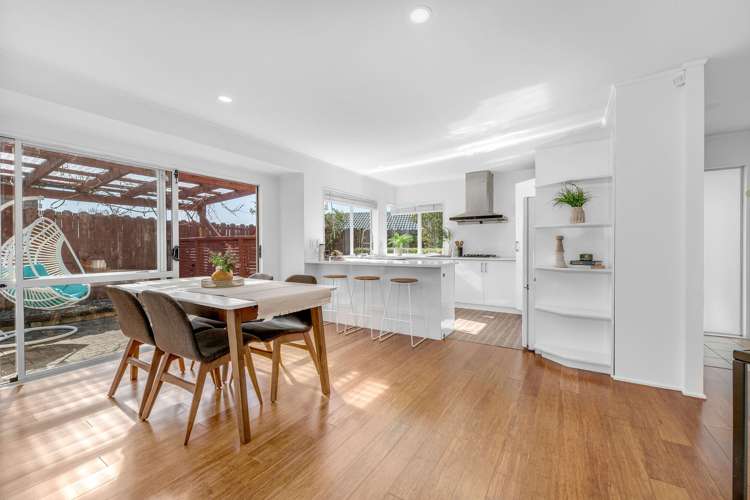 24 Cottesmore Place Huntington Park_7