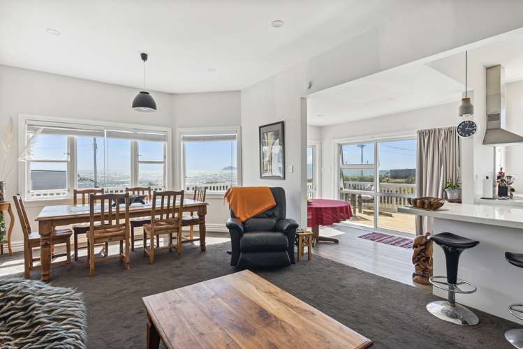 60 The Parade Paekakariki_5