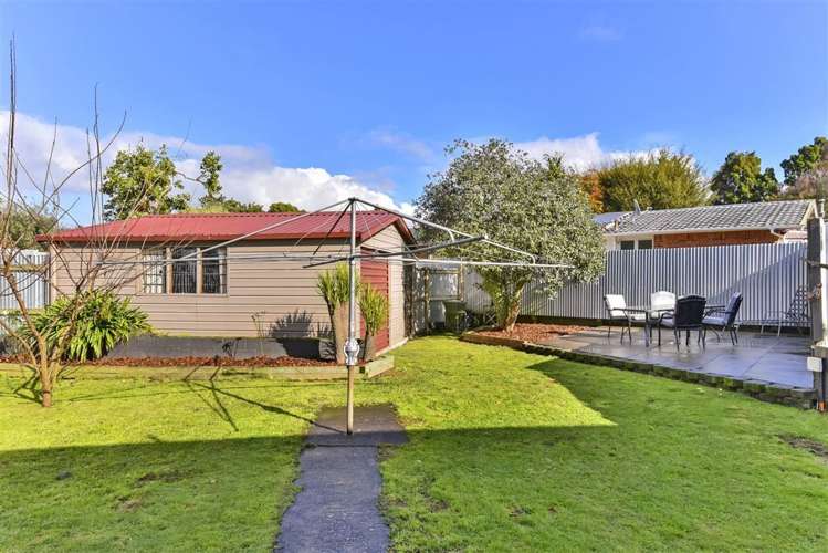 5 James Place Opaheke_12