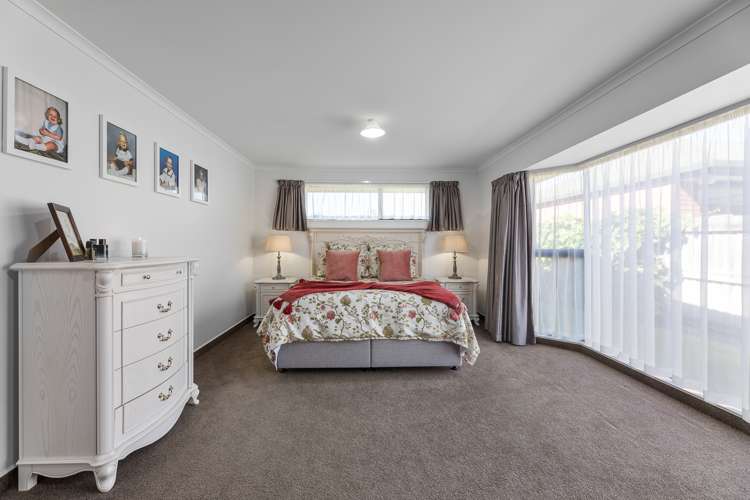 6 Robalan Place Redwoodtown_17