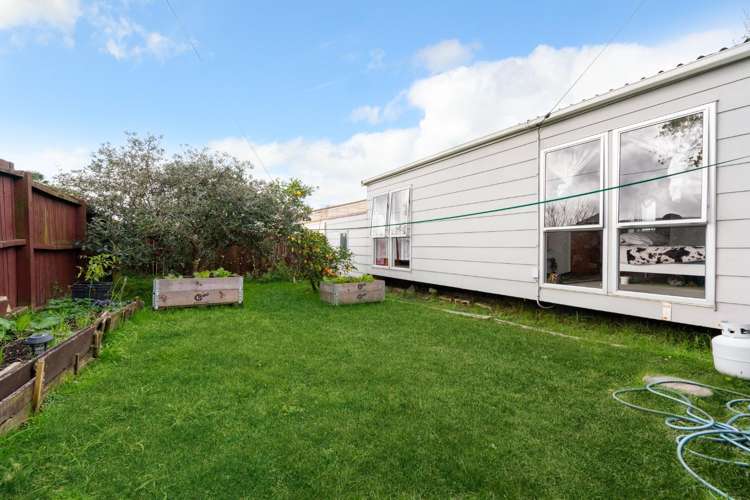 1/255 Swanson Road Henderson_15