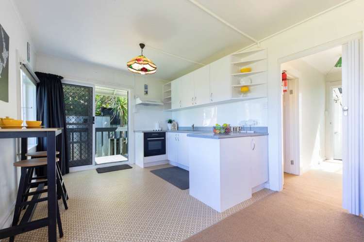 1220 Huia Road Huia_6