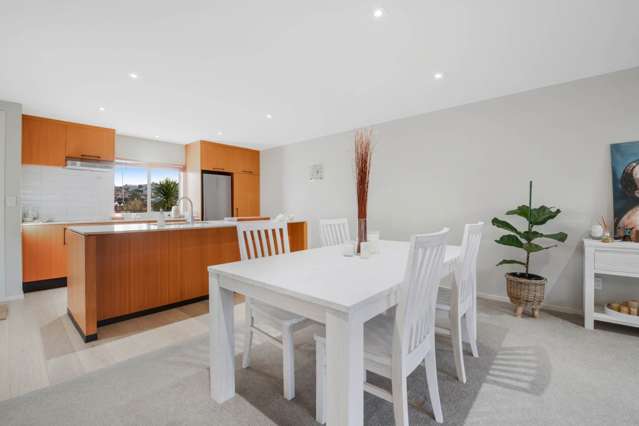 211/252 Centreway Road Orewa_3