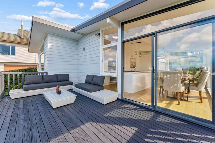8 Summit Drive Torbay_13