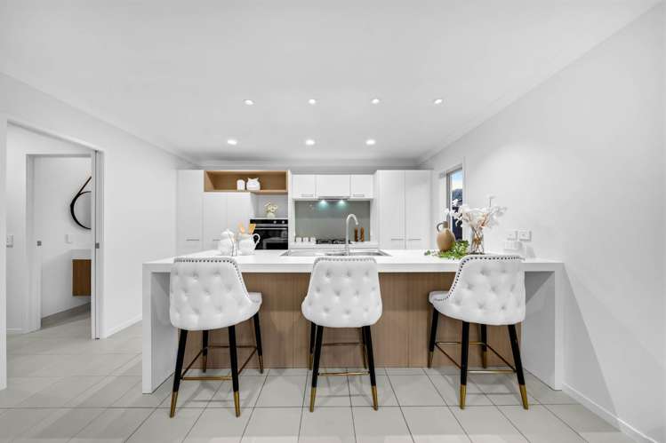 13 Bridgefield Crescent Flat Bush_6