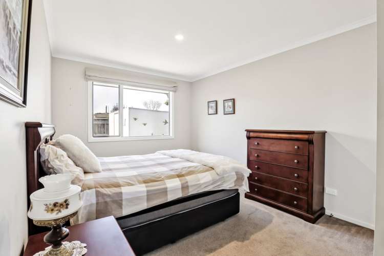 19 Brover Crescent Richmond_11
