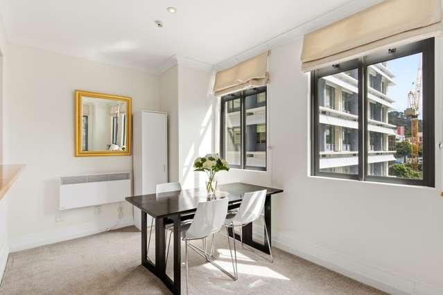 4B/16 The Terrace Wellington Central_1
