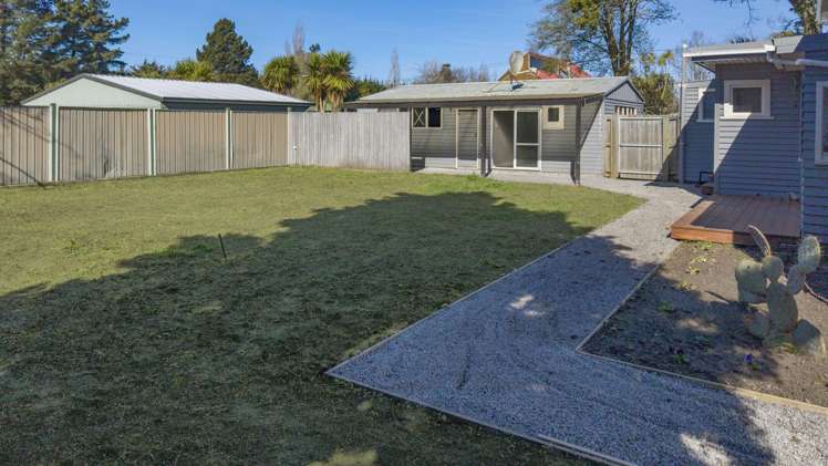 29 & 29a Stalkers Road Woodend Beach_28