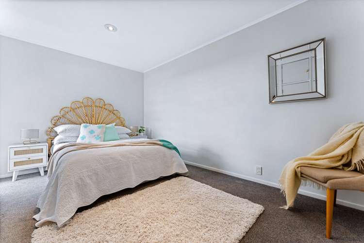 631 Beach Road Rothesay Bay_16