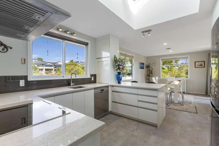 15 Kurupae Road Hilltop_11