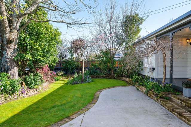 208 Nixon Street Hamilton East_1