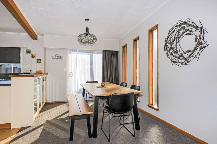 500 Hart Place Frimley_6