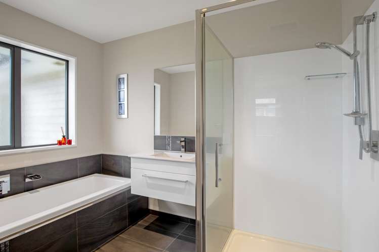 5b Malory Way Rolleston_9