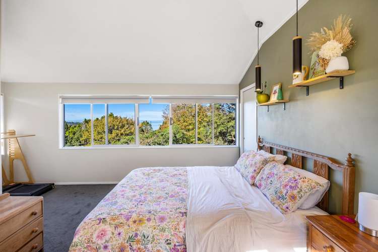 34 Rauhuia Crescent Parau_18