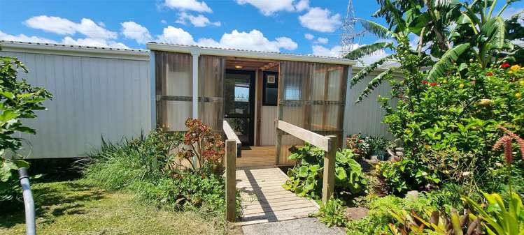 229 Hepburn Road_0