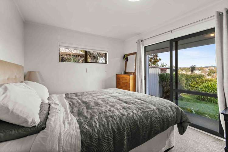 10 Busby Hill Havelock North_11