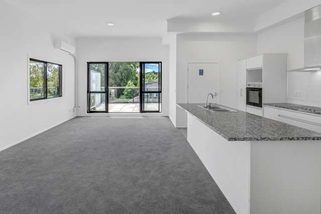 24/11 Carlos Drive Flat Bush_4