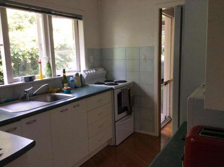 29 Hutchinsons Road Bucklands Beach_5