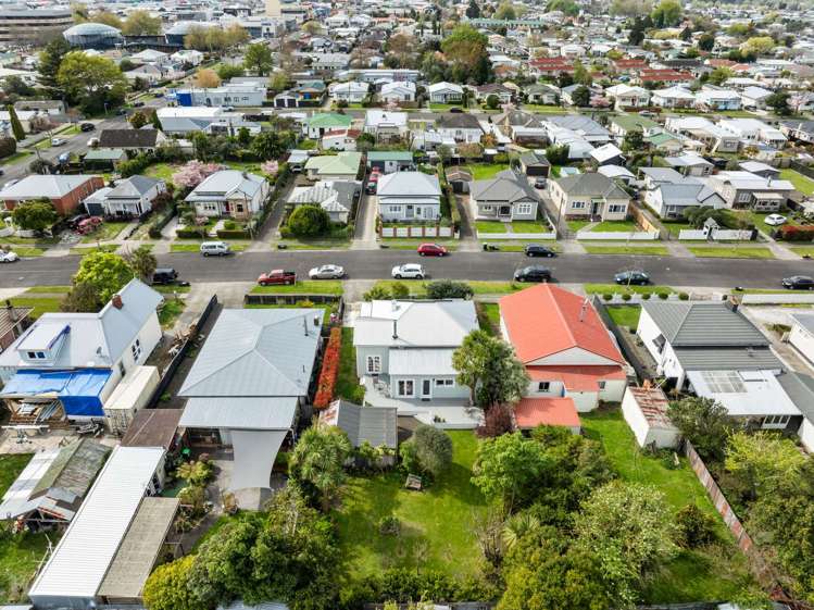 407 French Street Akina_28