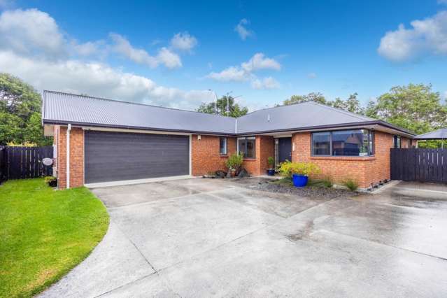 Exceptional 4-Bedroom Family Home in Rototuna, Hamilton