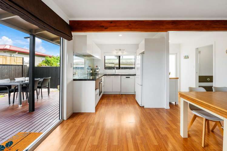 2/7 Ranch Avenue Beach Haven_6