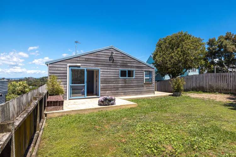8 Dickson Road Surfdale_33