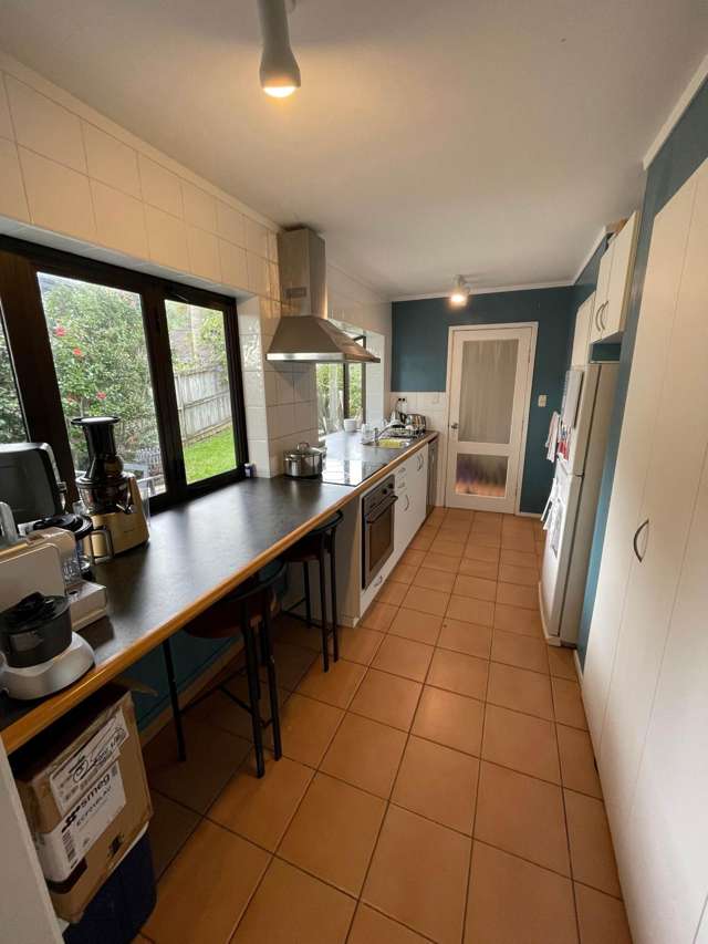 6 Tiri View Place Waiake_2