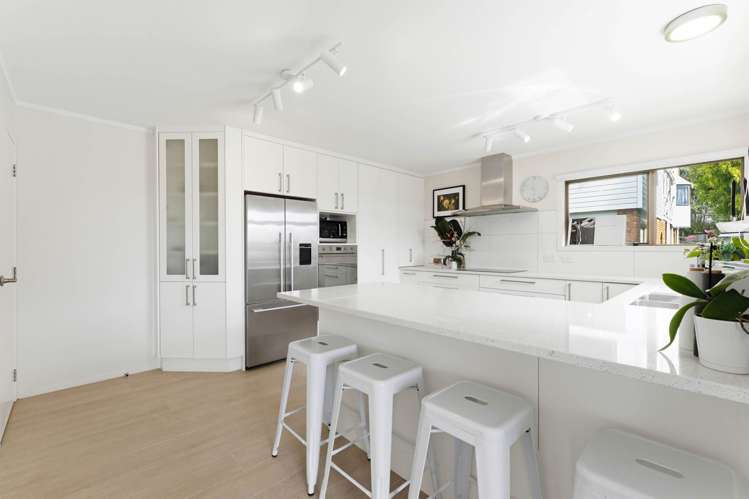 51 Redwing Street Browns Bay_32