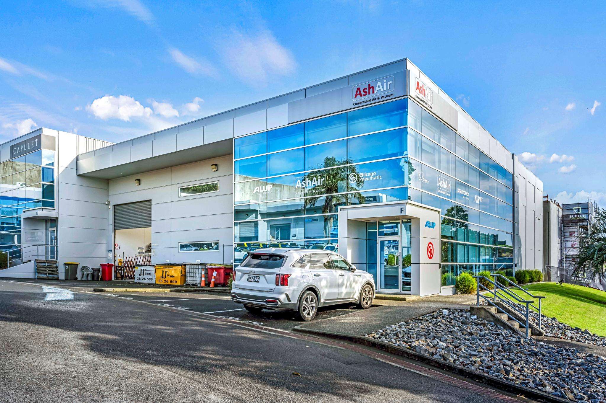 Modern North Shore industrial unit