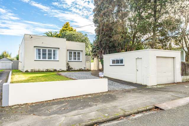 River views, modern comfort and flexible living