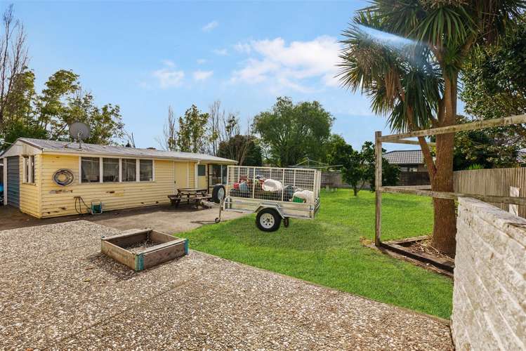 14 Rollerson Street Papakura_11