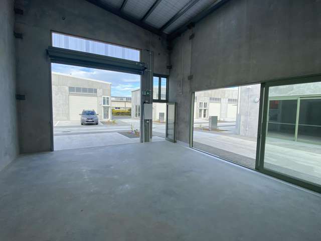 3-43/35 Bouverie Street Petone_2