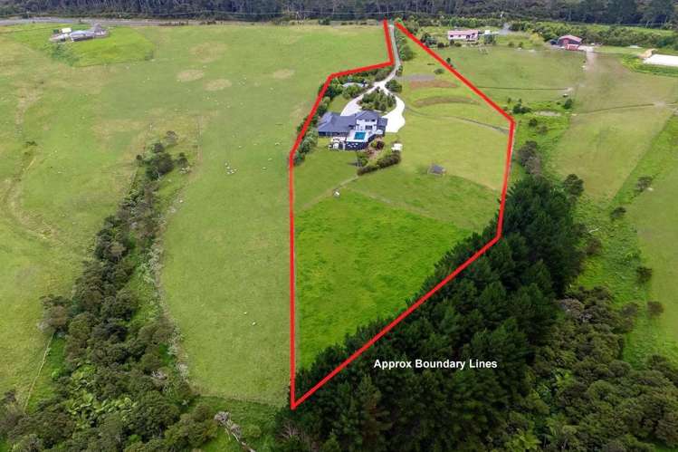 1568 Old North Road Helensville_1