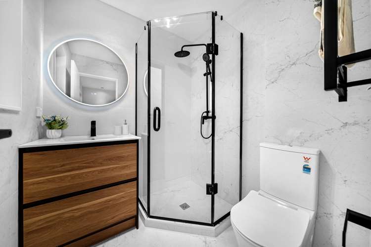 Lot 2&3/1 Imatra Place Sunnyhills_22