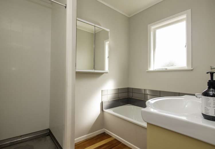 10 Claremont Avenue Paeroa_13