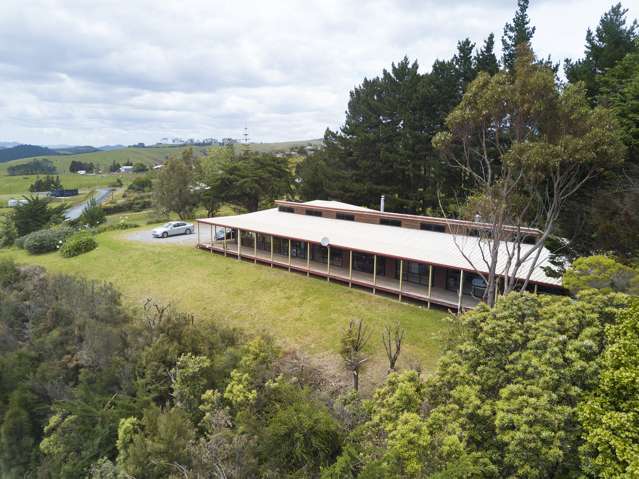 21 Spicer Road Cable Bay_1