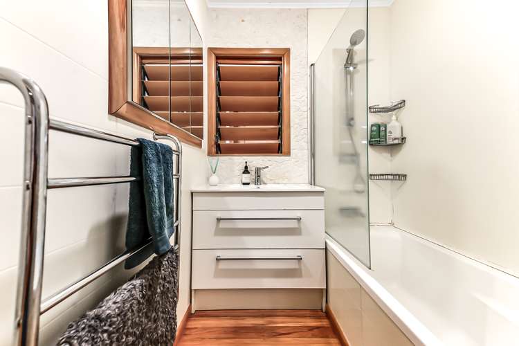 23 Bruce Avenue Glenview_16