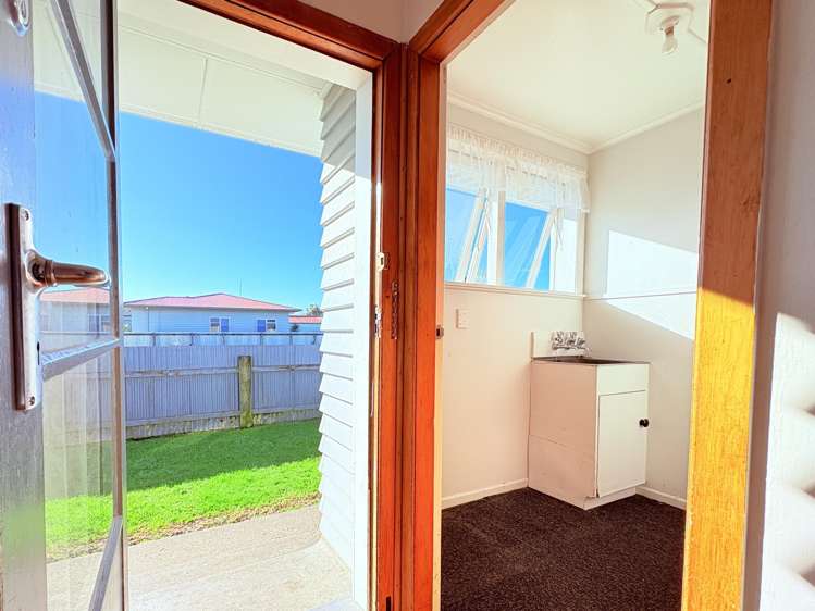 77 Clyde Road Wairoa_12