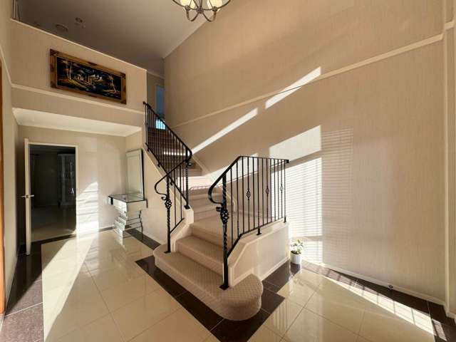 21 Chateau Rise Flat Bush_4