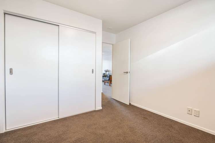 109/17 Link Crescent Stanmore Bay_9