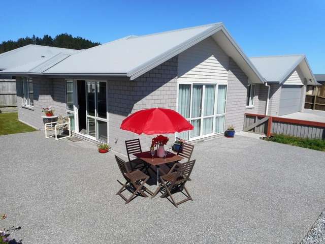 5a Ashley Drive Paroa_2